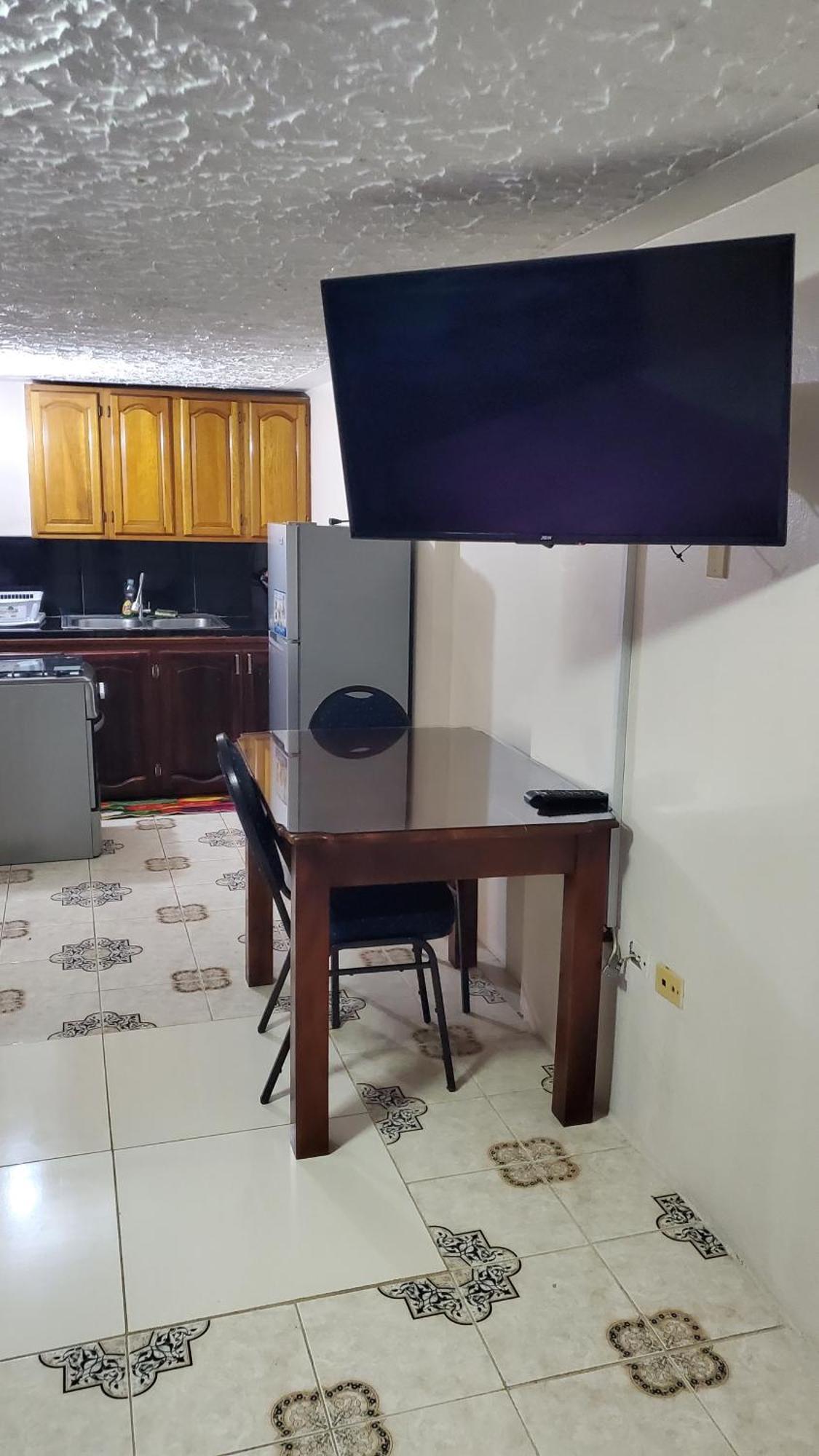 Wizzy Apartment White River Ocho Rios Bagian luar foto