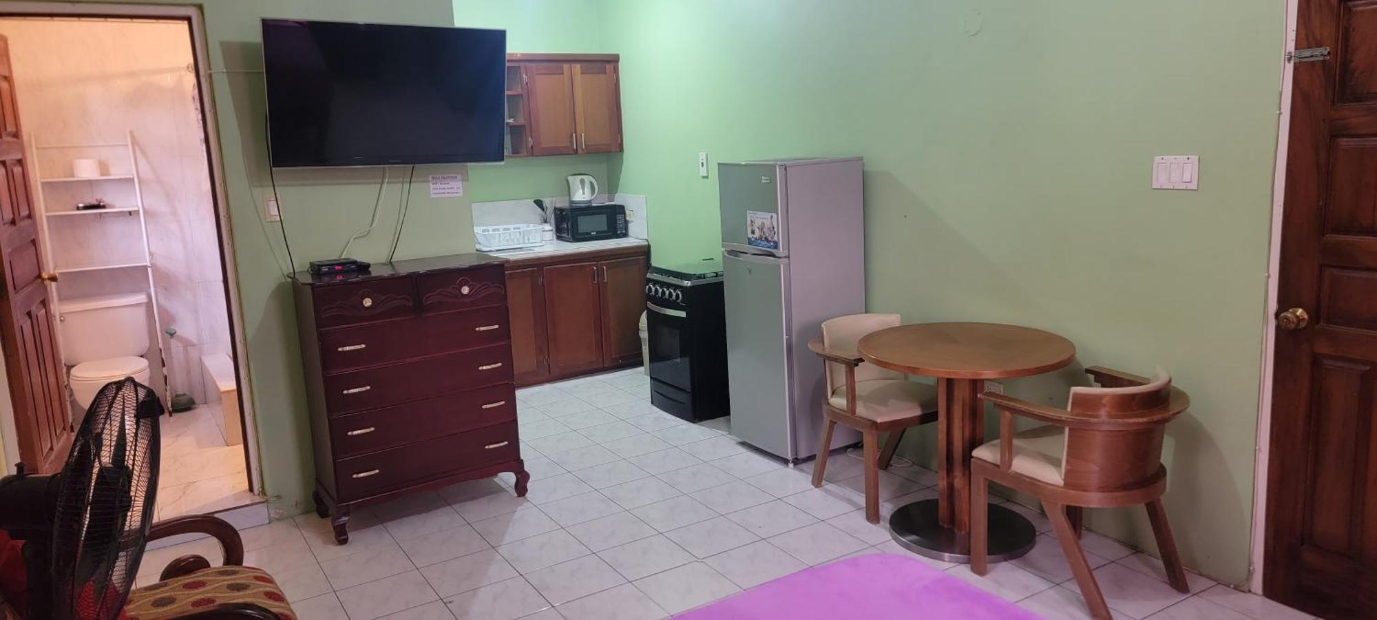 Wizzy Apartment White River Ocho Rios Bagian luar foto